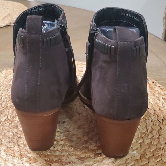 Dolce Vita (DV8) Jace Heeled Bootie Dark Brown 7.5 - Picture 6 of 11